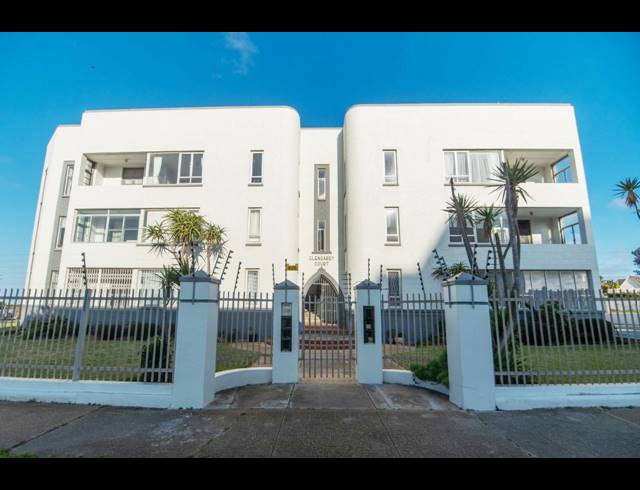 3 BEDROOM APARTMENT FOR SALE IN SUMMERSTRAND